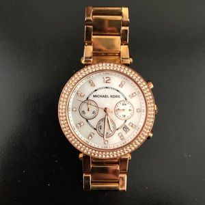 ROSE GOLD MICHAEL KORS WATCH